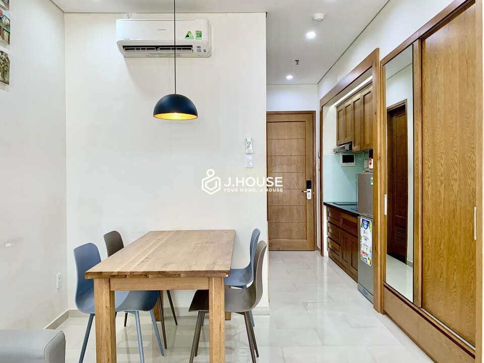 Serviced apartment with balcony on Tran Dinh Xu street, District 1, HCMC-6