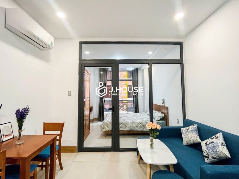 1br apartment with pool and gym in Thao Dien, District 2