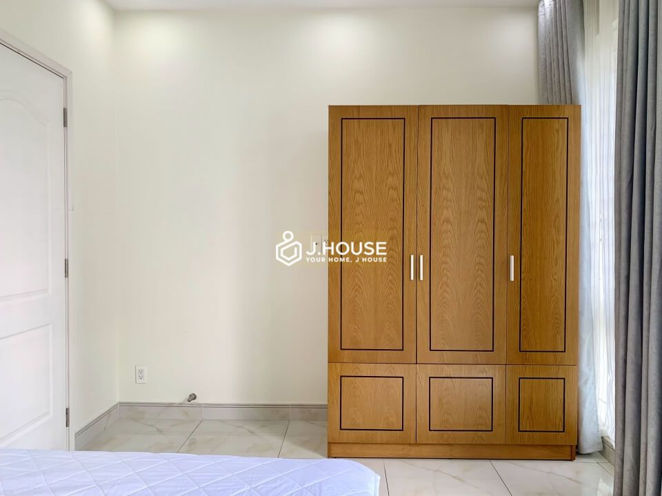Bright 2 bedroom serviced apartment on Nguyen Ba Huan street, Thao Dien, District 2-12