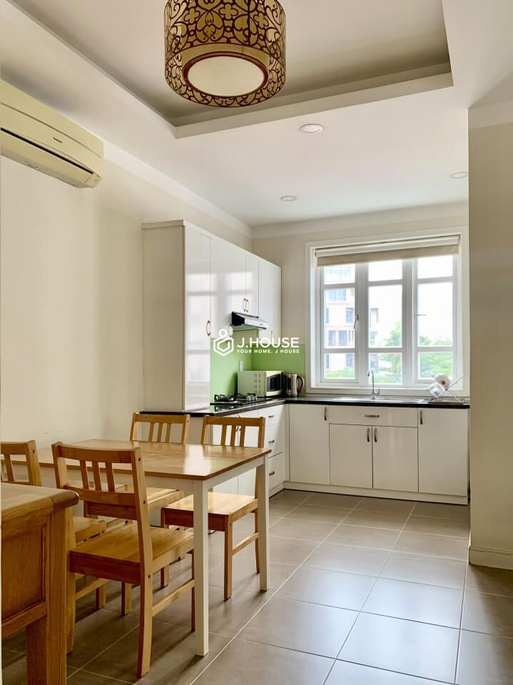Comfortable serviced apartment next to the canal in Binh Thanh District, HCMC-6