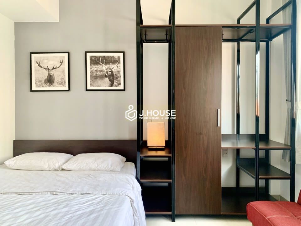 Fully furnished apartment near Tan Dinh market, District 1, HCMC-2