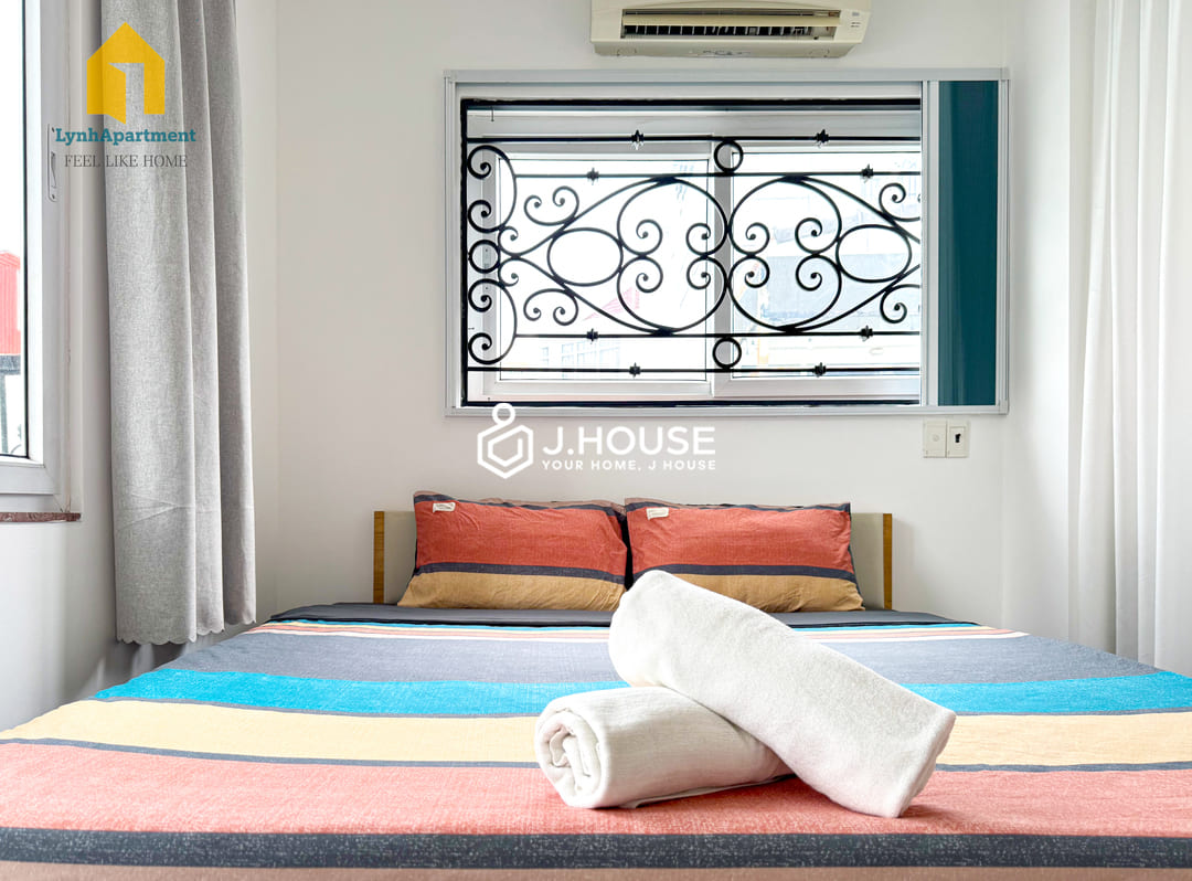Modern 1br apartment for rent at Lynh Apartment, District 1, HCMC