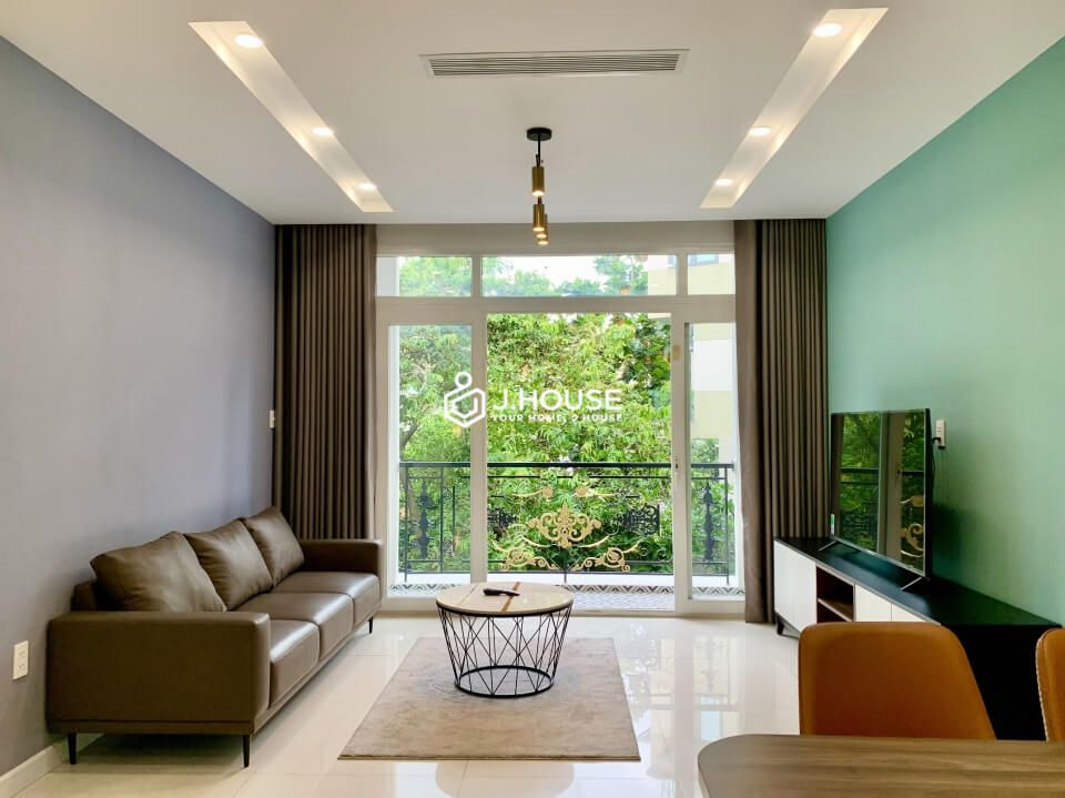 Morden 2 bedroom apartment has a rooftop pool, gym and sauna in Thao Dien, District 2, HCMC-2