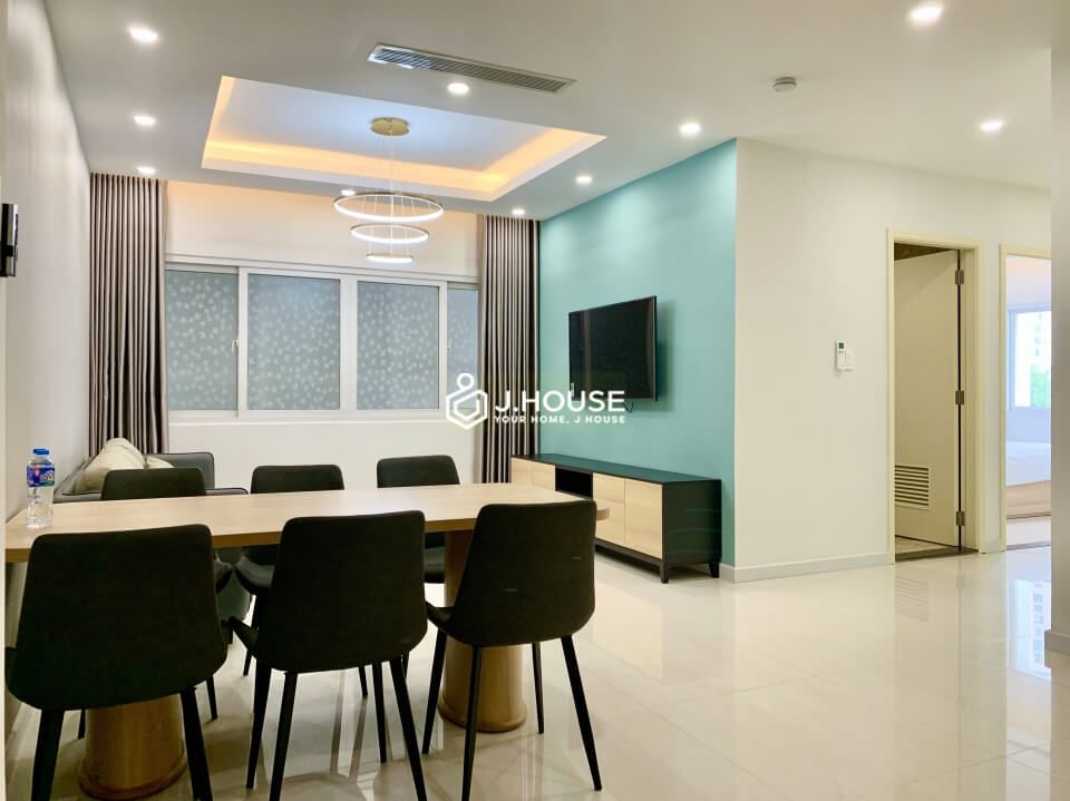 Nice 2 bedroom apartment has a rooftop pool, gym and sauna in Thao Dien, District 2, HCMC-4