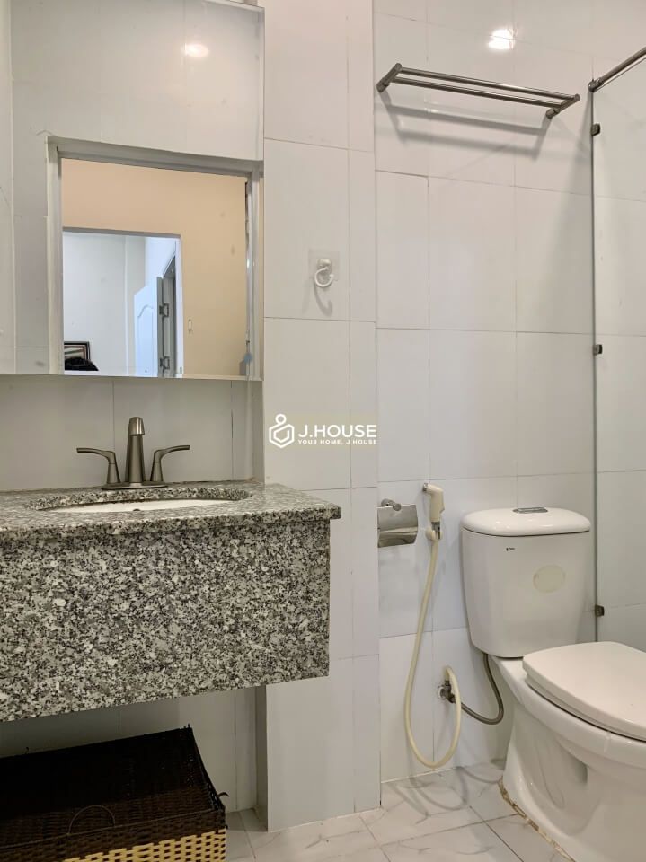 Serviced apartment next to the canal in Binh Thanh District, HCMC-11