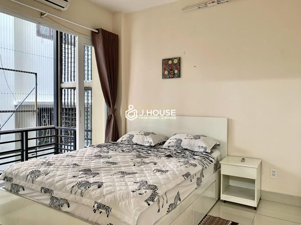 Serviced apartment next to the canal in Binh Thanh District, HCMC-5