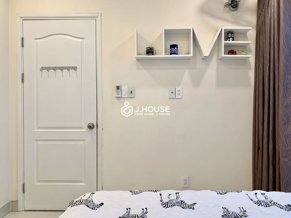 Serviced apartment next to the canal in Binh Thanh District, HCMC-8