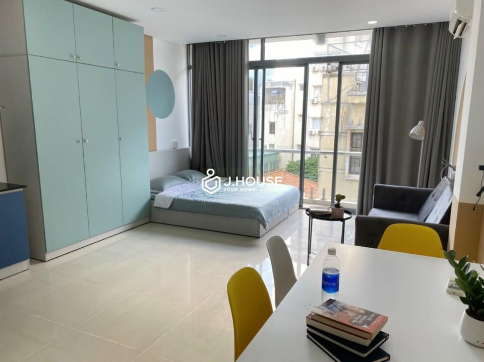 Serviced apartment with balcony near Tan Dinh market, District 1, HCMC-0