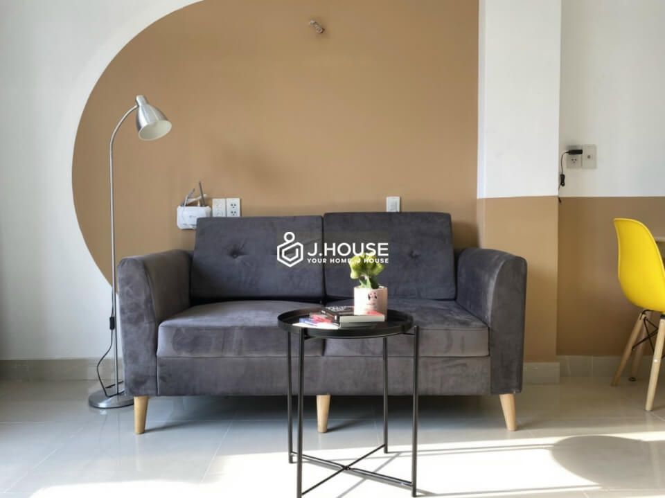 Serviced apartment with balcony near Tan Dinh market, District 1, HCMC-2