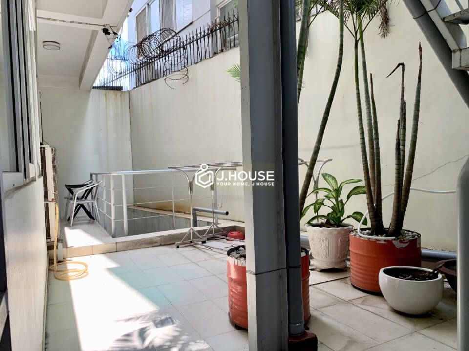 Serviced apartment with rooftop swimming pool and gym in Thao Dien, District 2, HCMC-7
