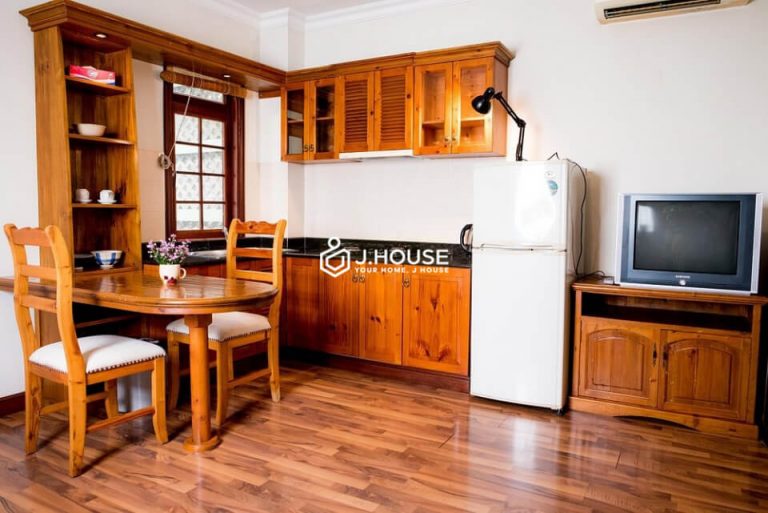 Spacious 1 bedroom serviced apartment on Huynh Tinh Cua street, District 3, HCMC