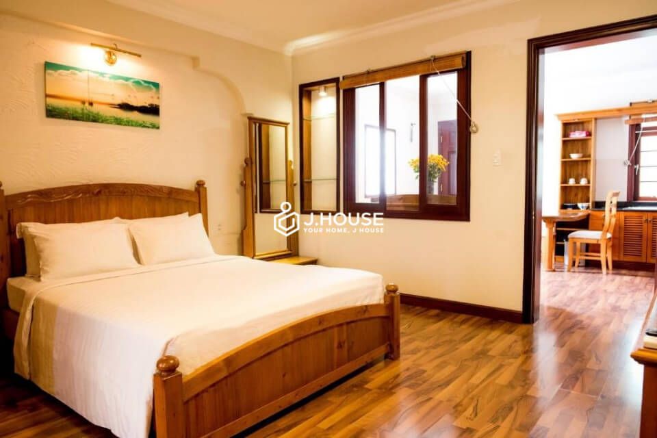 Spacious 1 bedroom serviced apartment on Huynh Tinh Cua street, District 3, HCMC-6