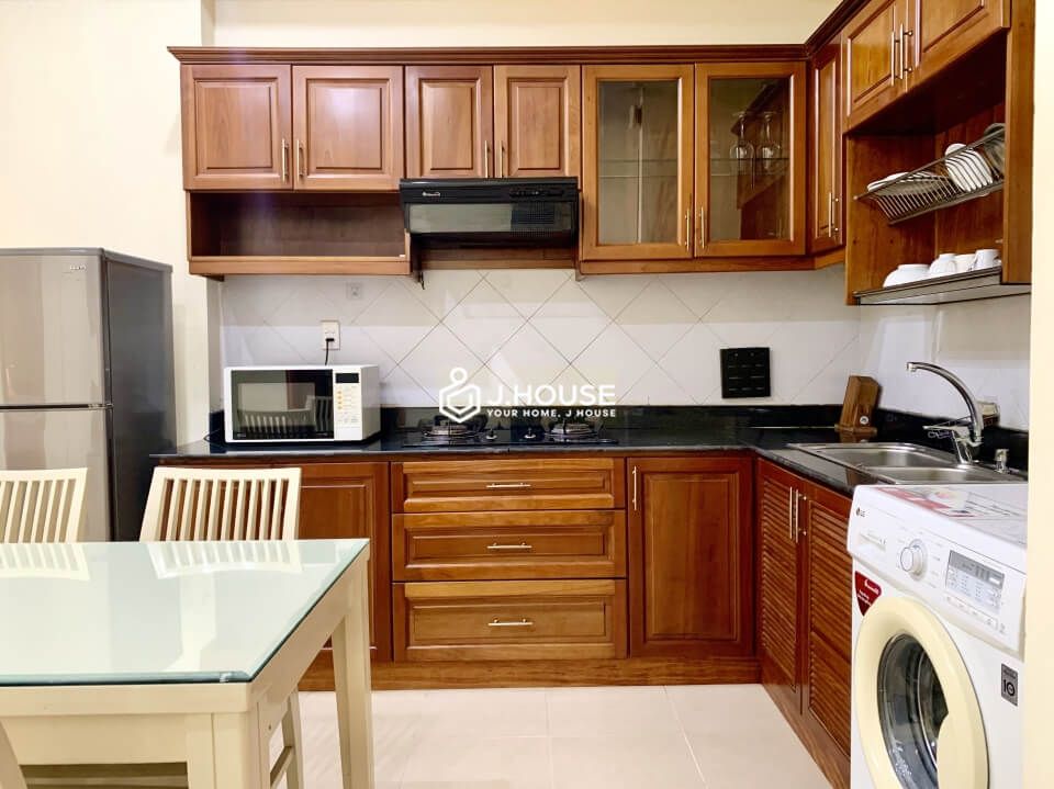 Spacious pet-friendly serviced apartment in Thao Dien, District 2, HCMC-5