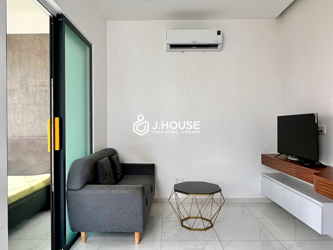 1 br apartment with balcony at 47 street, Thao Dien ward, District 2