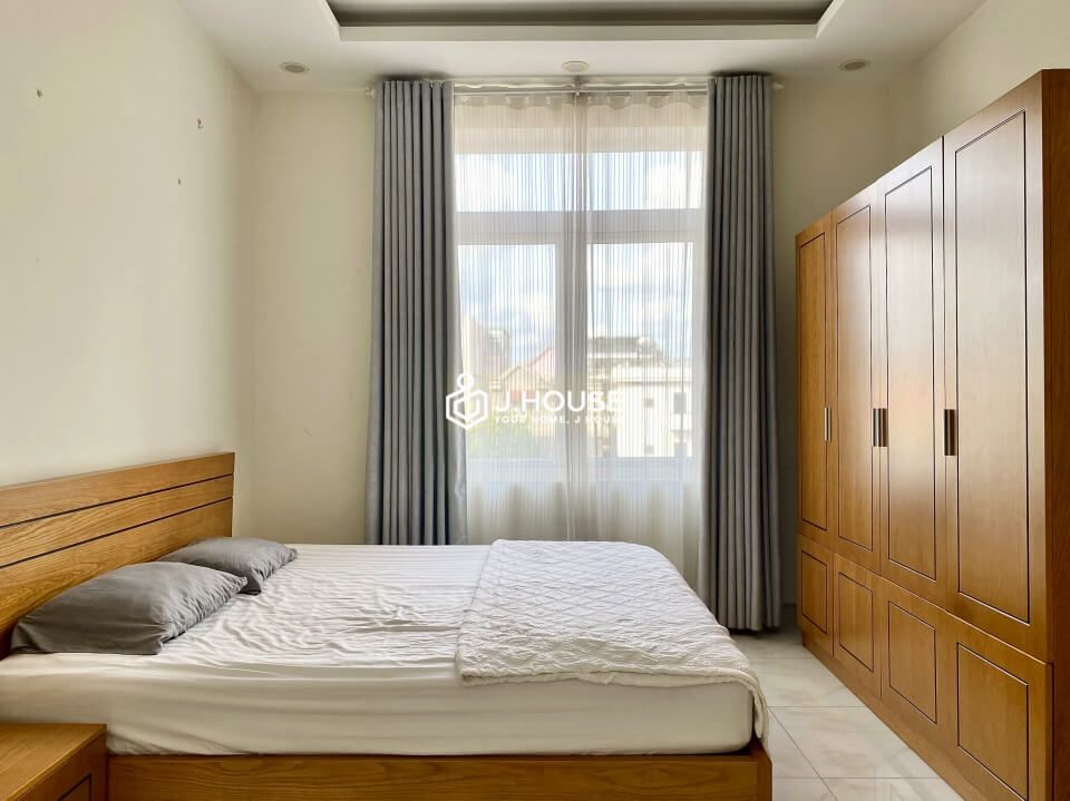 Bright 1 bedroom serviced apartment in Thao Dien, District 2, HCMC-8