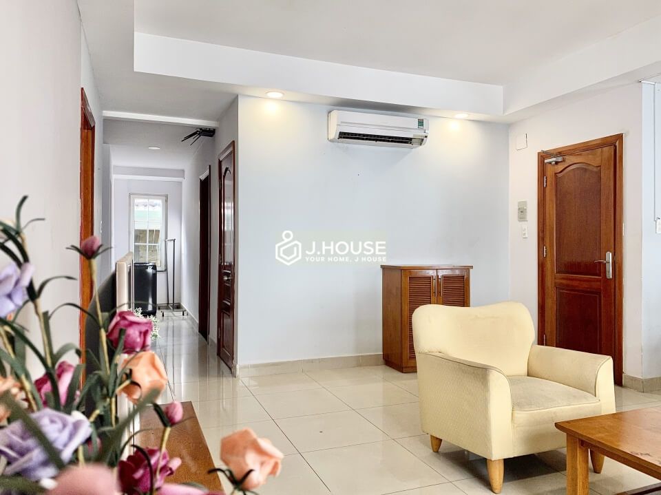 Bright 3 bedroom serviced apartment in Thao Dien, District 2, HCMC-2