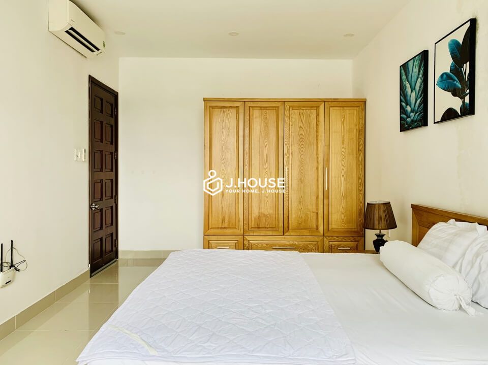 Bright serviced apartment on Nguyen Ba Huan street, Thao Dien, District 2, HCMC-9