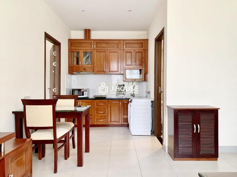 Bright serviced apartment on Nguyen Binh Khiem street, District 1, HCMC