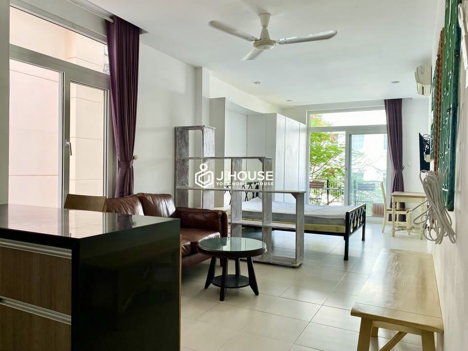 Bright serviced apartment with balcony in Thao Dien, District 2, HCMC
