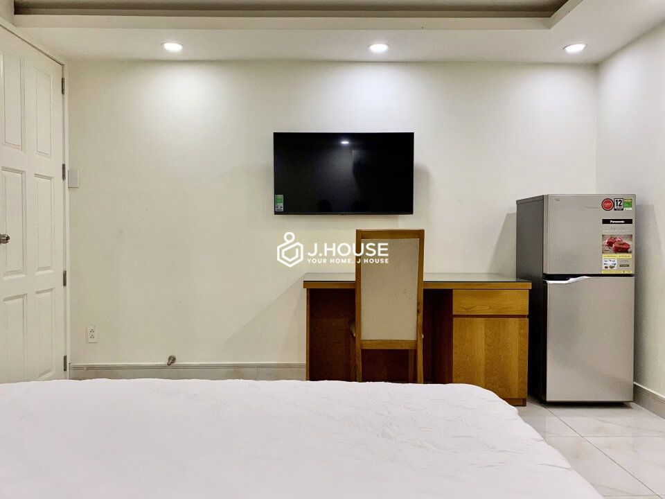 Fully furnished single apartment in Thao Dien, District 2, HCMC-2