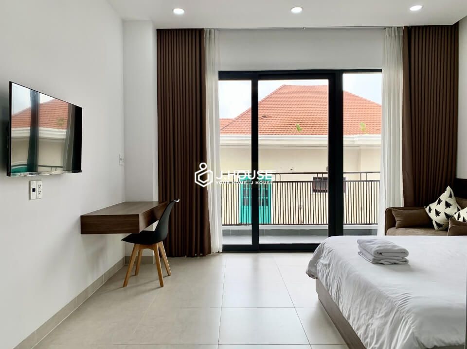 Modern and bright serviced apartment in Thao Dien, District 2, HCMC-1