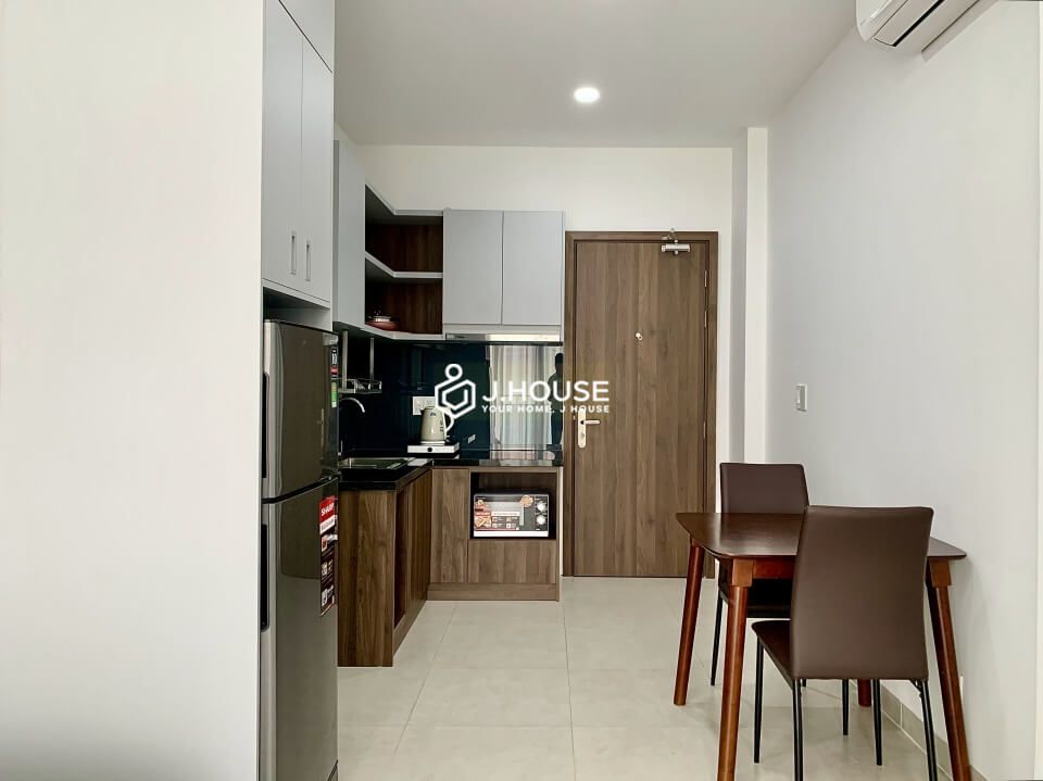 Modern and bright serviced apartment in Thao Dien, District 2, HCMC-12