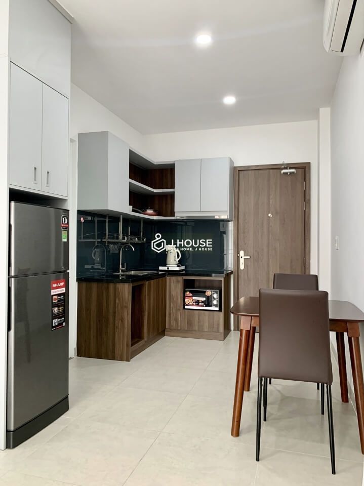 Modern and bright serviced apartment in Thao Dien, District 2, HCMC-13