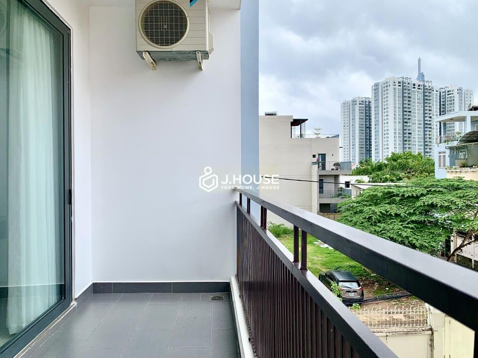 Modern and bright serviced apartment in Thao Dien, District 2, HCMC-6