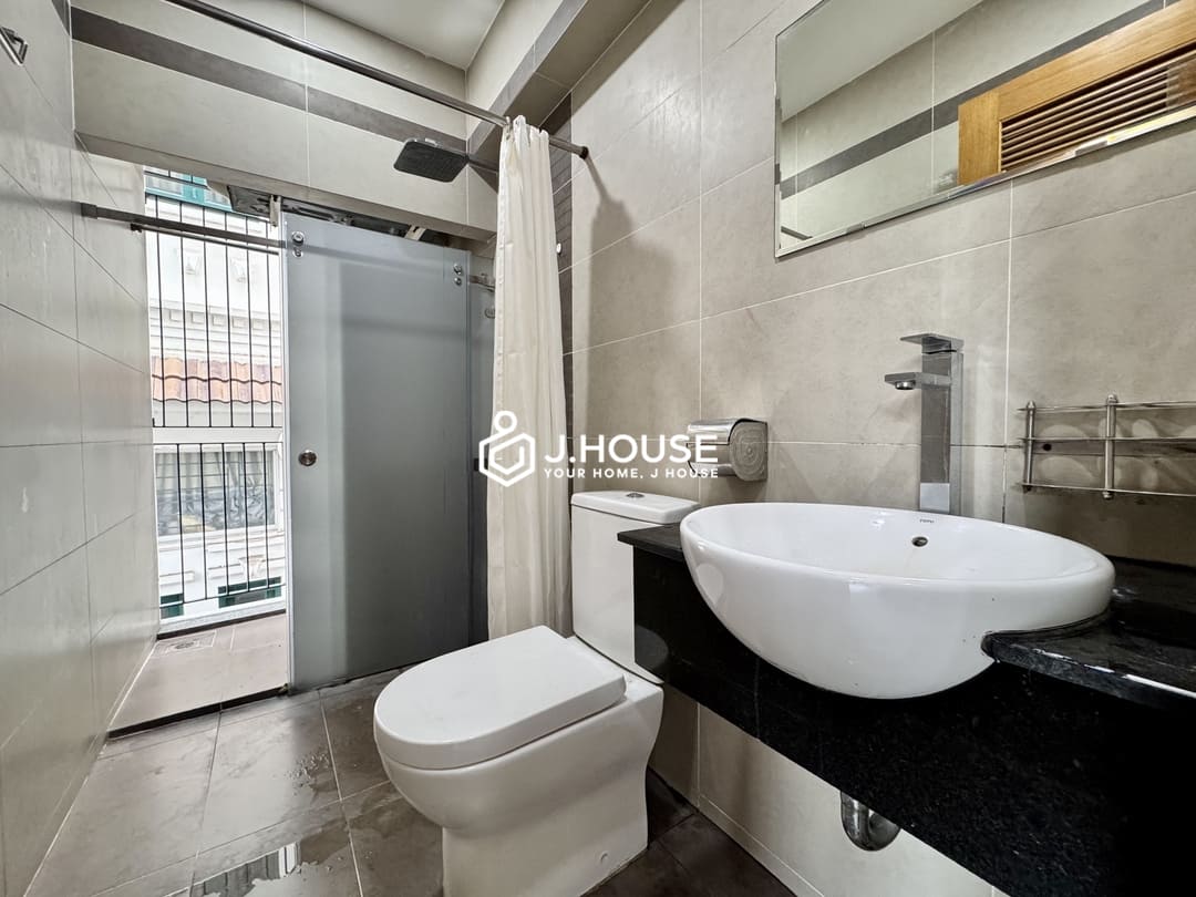 Modern apartment on Truong Sa Street, Binh Thanh District, HCMC