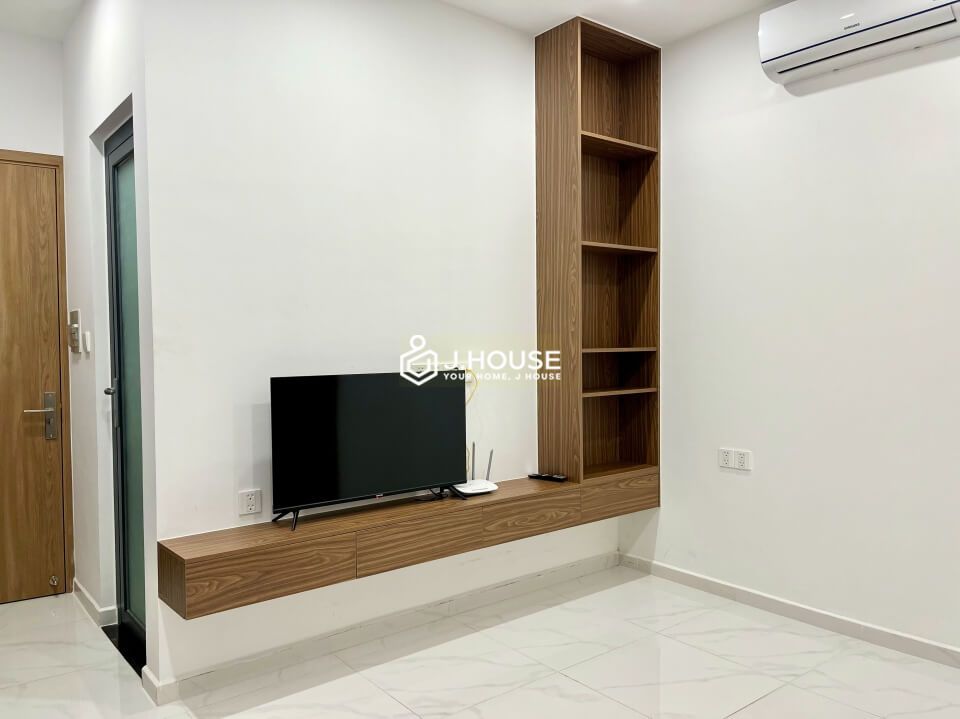 1 bedroom apartment with large balcony in Thao Dien, District 2-2