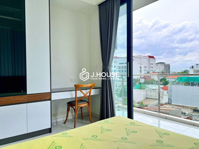 Bright 1 br apartment with balcony at 47 street, Thao Dien ward, District 2