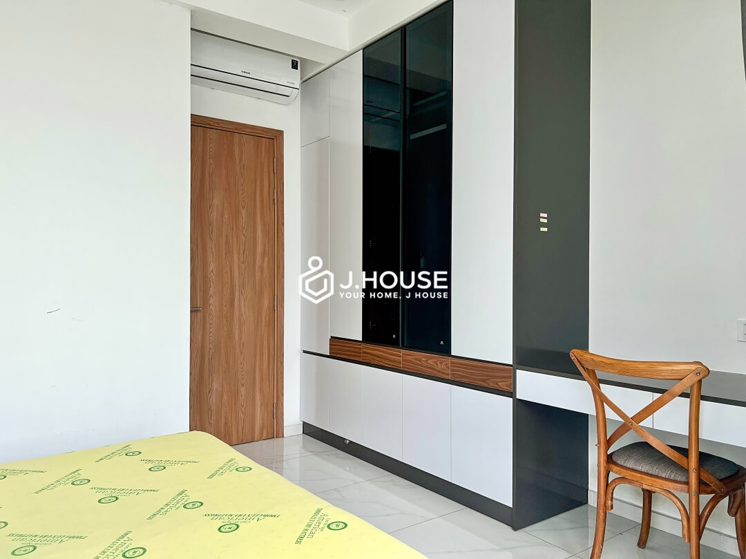 Bright 1 br apartment with balcony at 47 street, Thao Dien ward, District 2