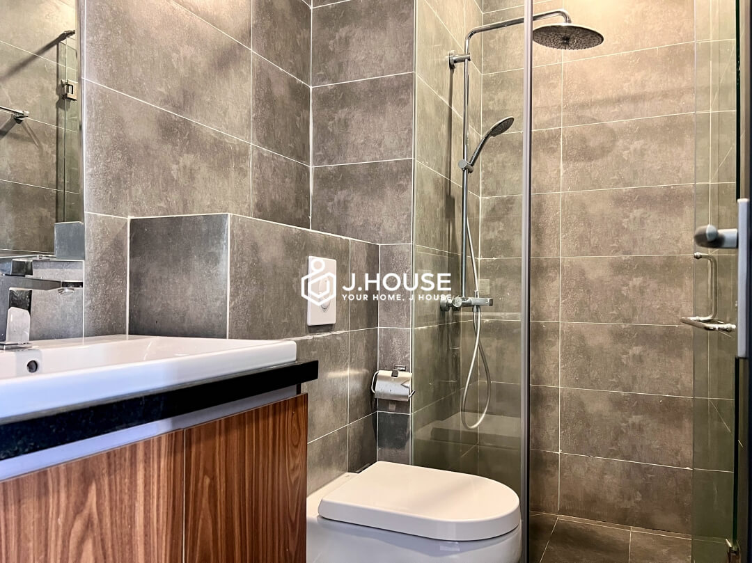 Bright 1 br apartment with balcony at 47 street, Thao Dien ward, District 2