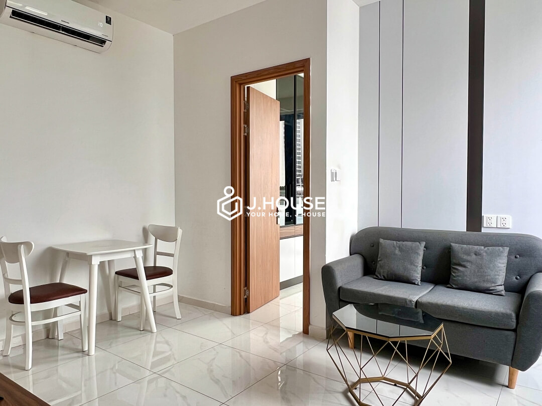 Bright 1 br apartment with balcony at 47 street, Thao Dien ward, District 2