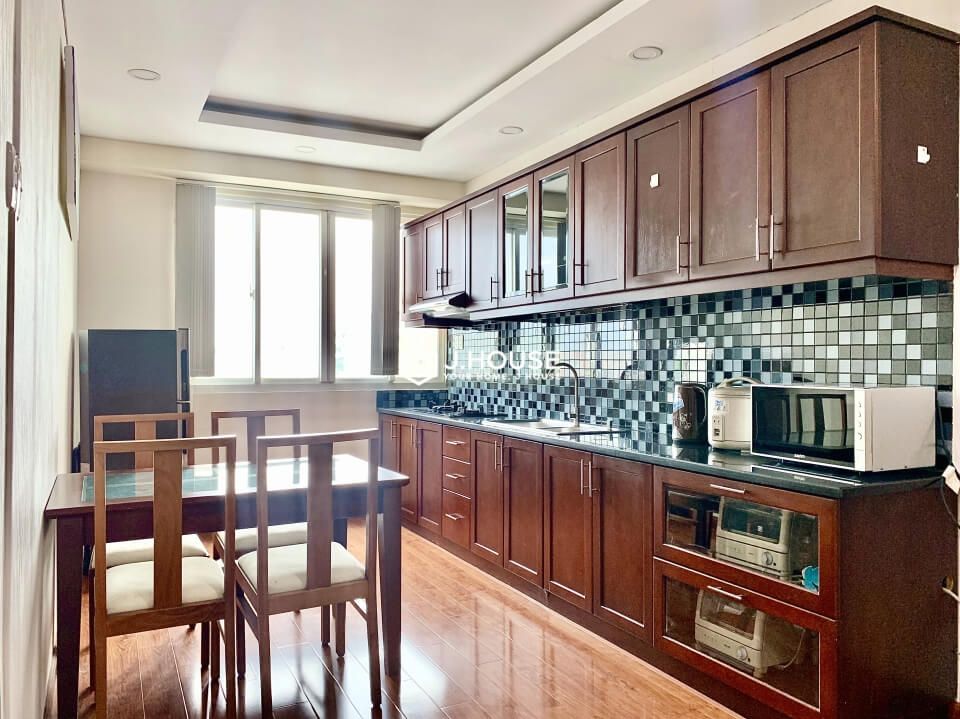 Bright and spacious 1 bedroom apartment in International Plaza, District 1, HCMC-7