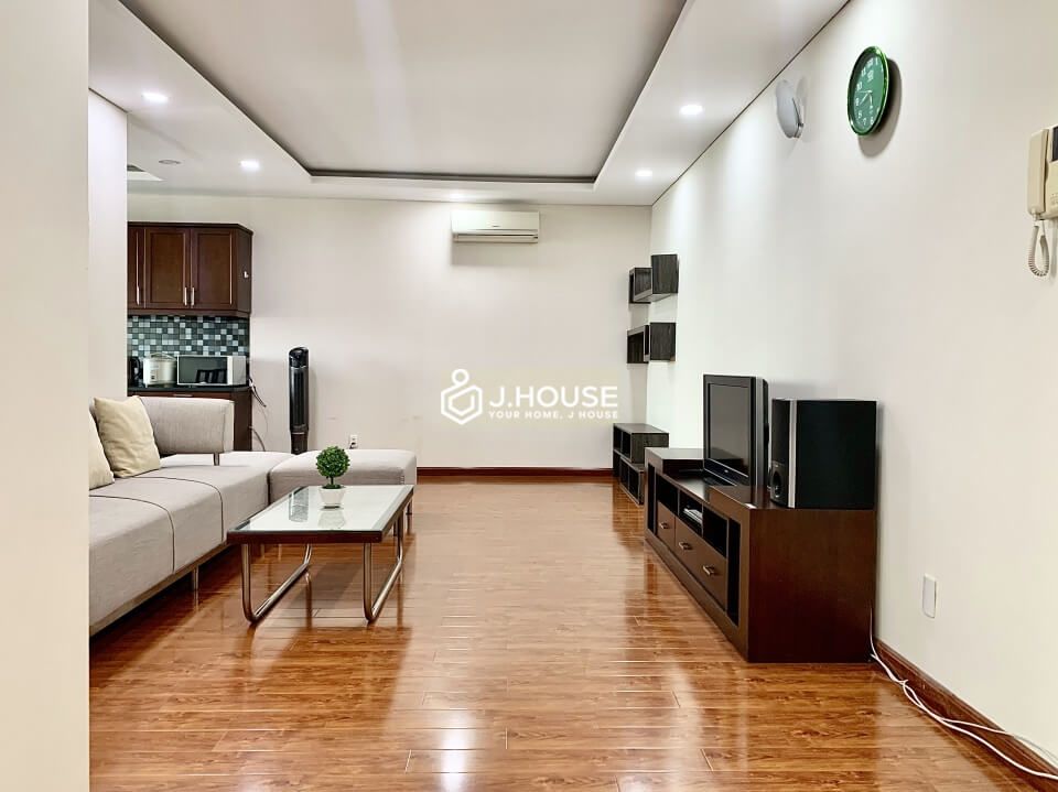 Bright and spacious 1 bedroom apartment in International Plaza, District 1, HCMC