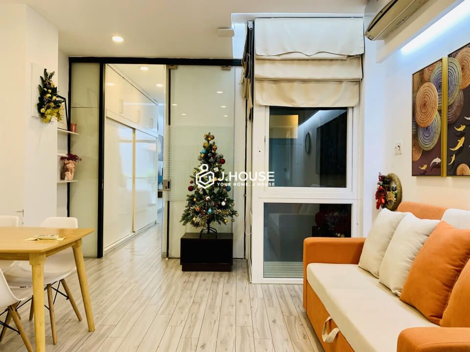 Bright modern serviced apartment near Ben Thanh market, District 1, HCMC-0