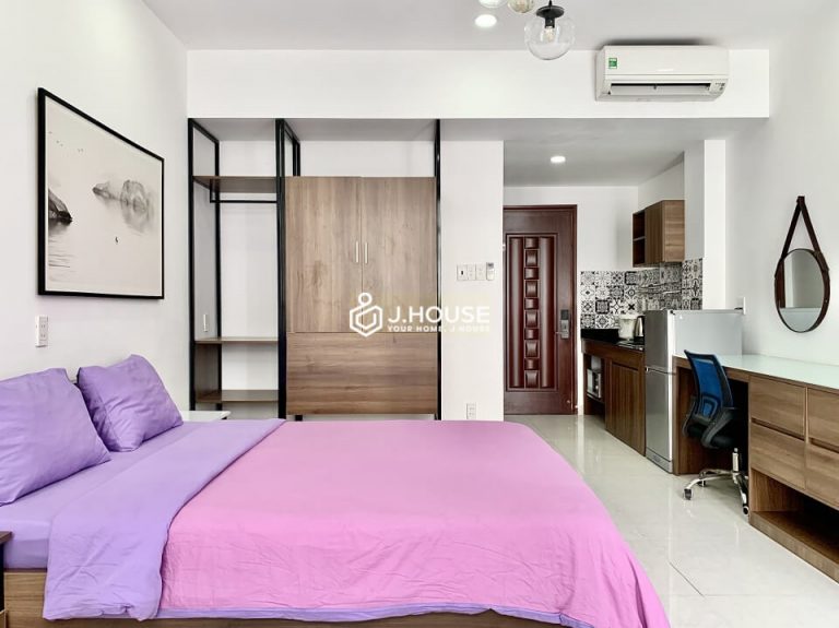 Bright serviced apartment on Hai Ba Trung street, District 3, HCMC
