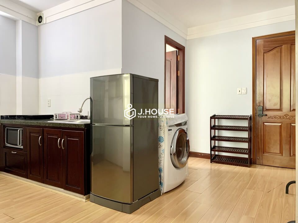 Fully furnished apartment in Ben Nghe Ward, District 1, HCMC-6