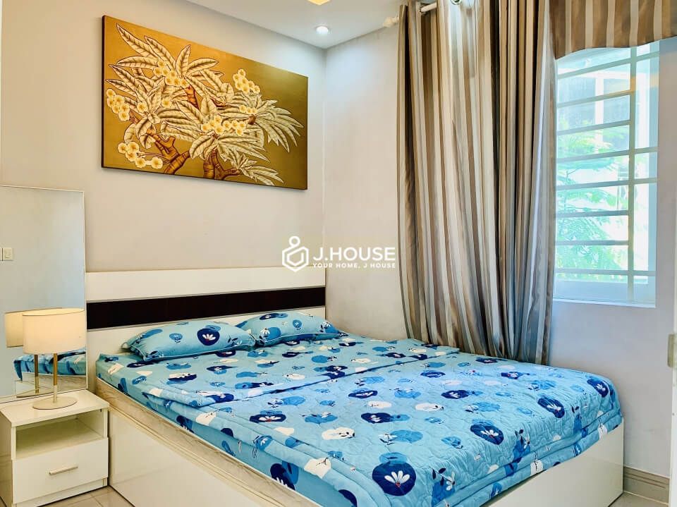 Fully furnished apartment with lots of natural light in District 1, HCMC-7
