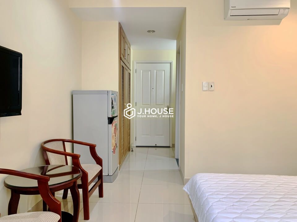Fully furnished serviced apartment in Ben Thanh ward, District 1, HCMC-3