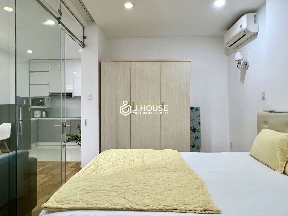 Modern and comfortable serviced apartment at Xuan Thuy Street, Thao Dien, District 2-5