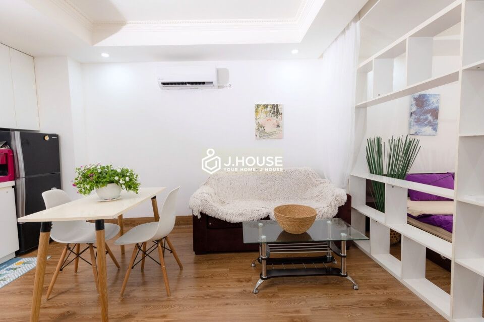 Serviced apartment on Nguyen Dinh Chieu street, District 1, HCMC-3