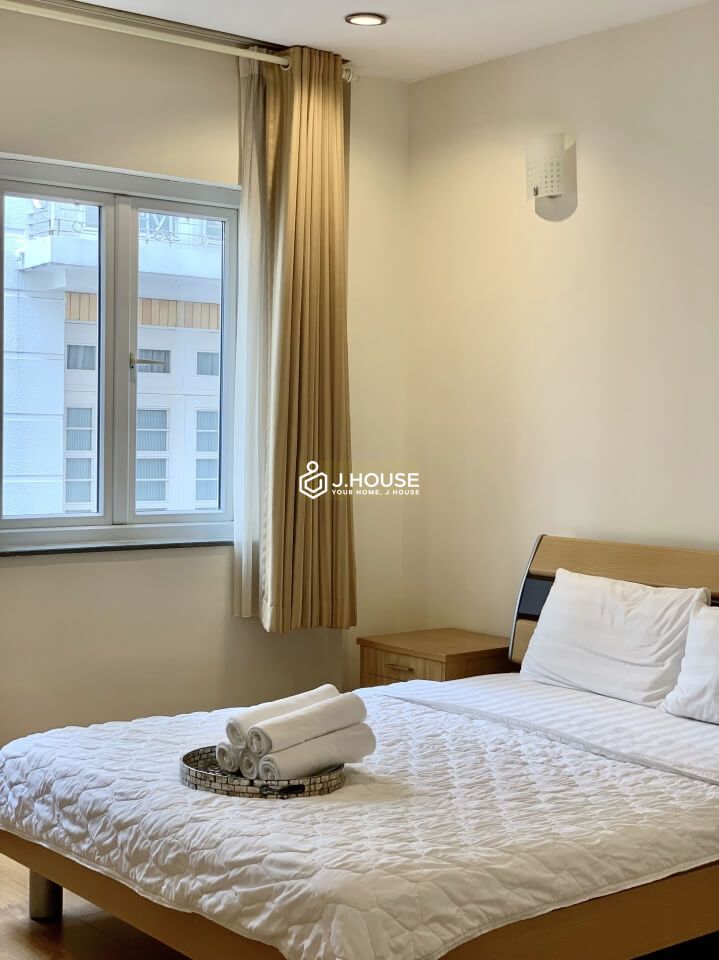 Spacious serviced apartment in Ben Thanh ward, District 1, HCMC-8