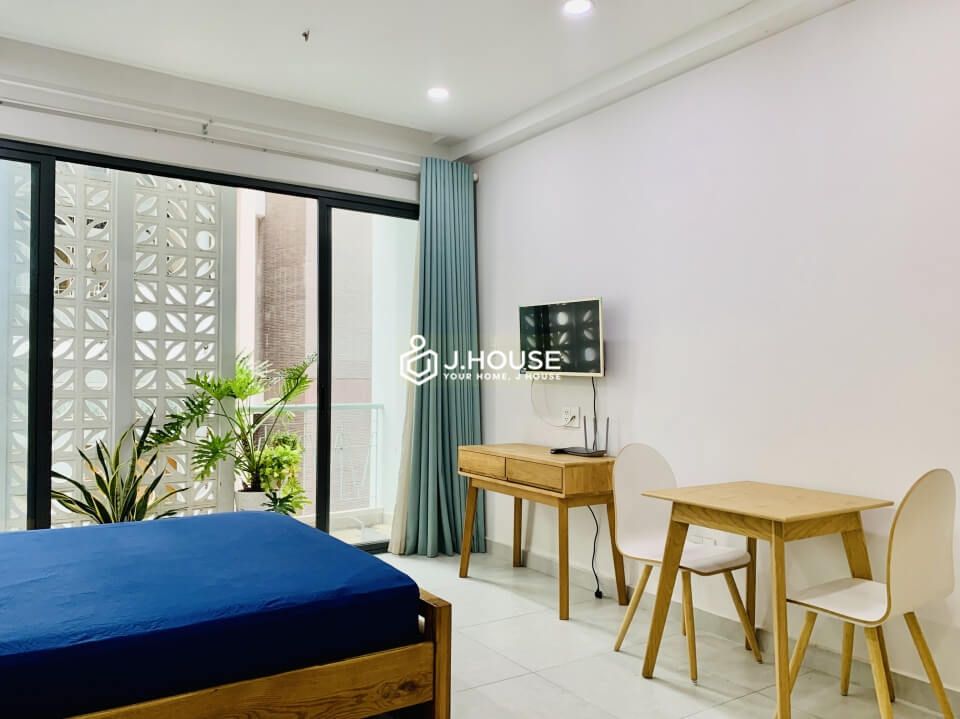 Affordable apartment in District 10, HCMC-1
