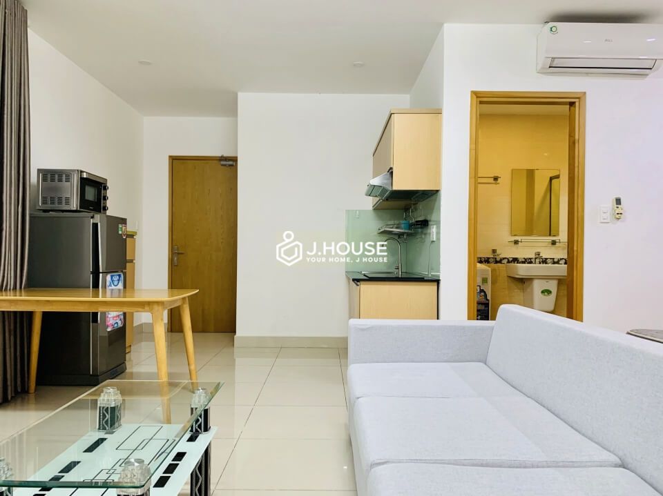 Bright serviced apartment with long balcony and rooftop swimming pool in Thao Dien, District 2-8