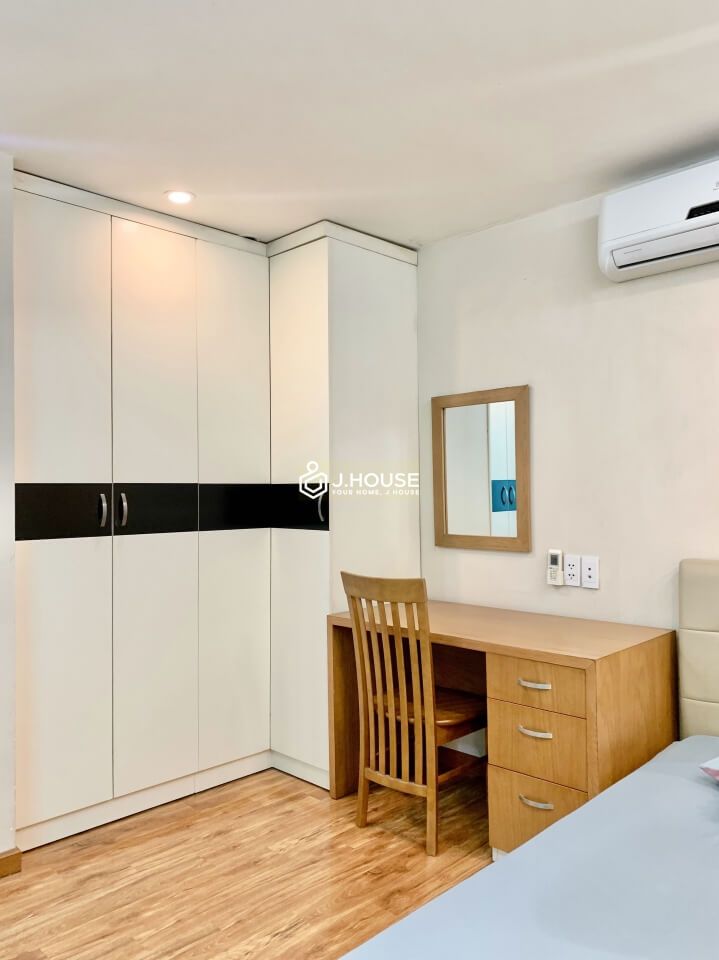 Fully furnished apartment on Nguyen Trai Street, Ben Thanh Ward, District 1-6