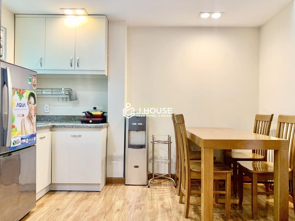 Fully furnished apartment on Nguyen Trai Street, Ben Thanh Ward, District 1