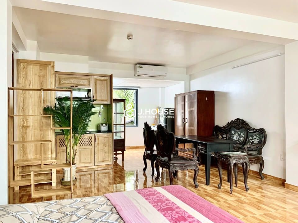 Fully furnished apartment with own washer in Thao Dien, District 2, HCMC-1