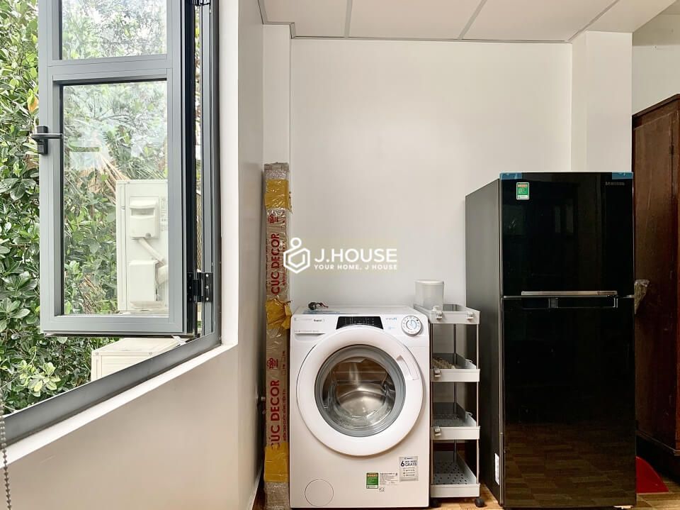 Fully furnished apartment with own washer in Thao Dien, District 2, HCMC-8
